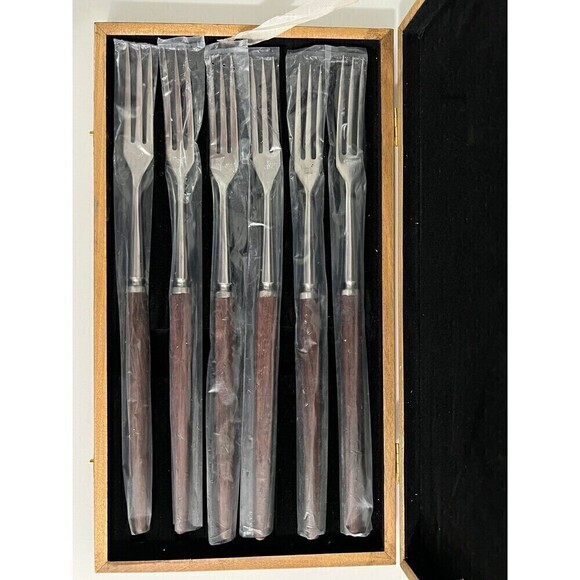 VTG 3 Prong Long Fork box set of 6 stainless steel w/ wood handle - Picture 2 of 4